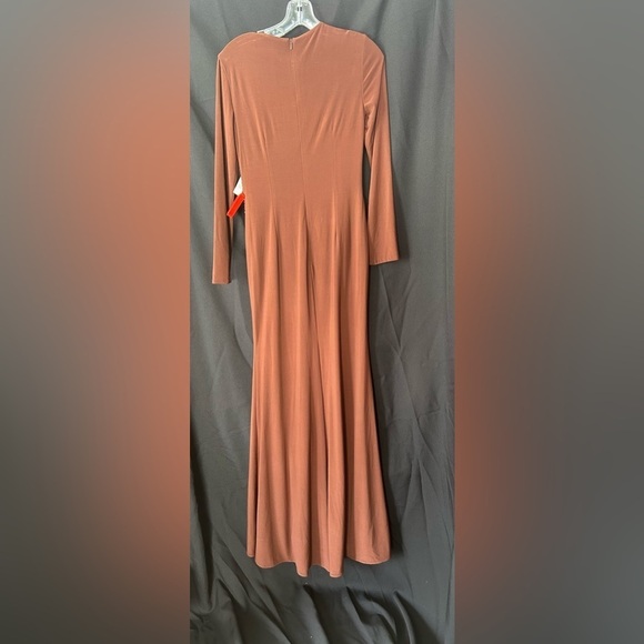 Mac Duggal 55708 LONG SLEEVE KEYHOLE DRAPED GOWN - Picture 5 of 6